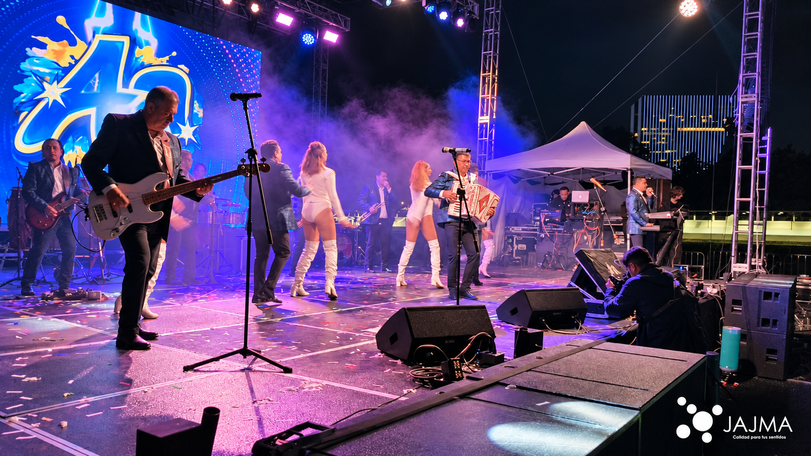 Presentación musical en Mundo Mezcal con audio e iluminación de JAJMA.