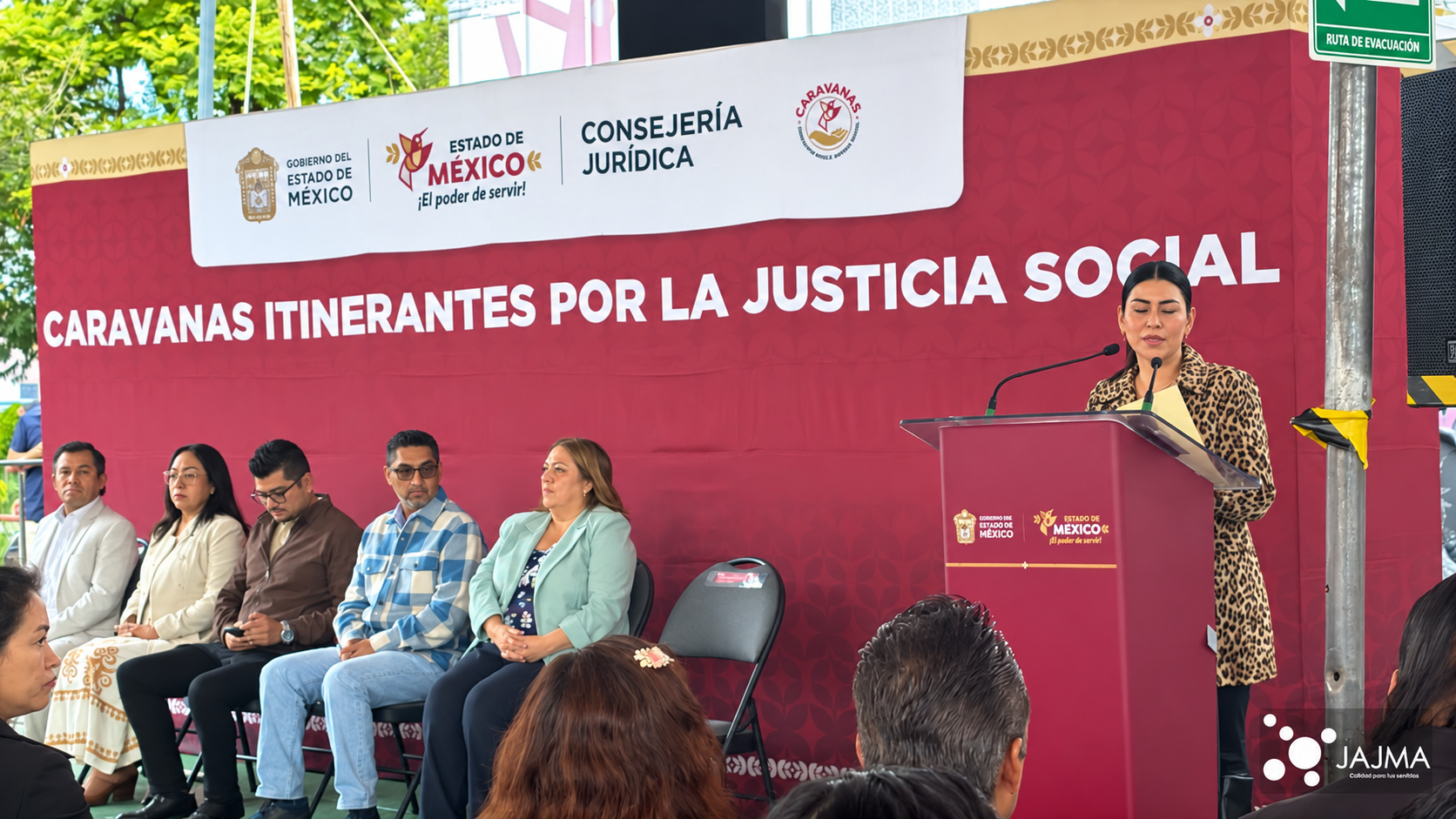 Presídium y acto institucional de las caravanas en Teotihuacán.